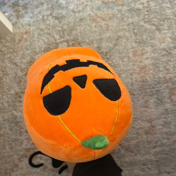 Halloween Forever 21 Orange Pumpkin Slippers - Picture 2 of 3